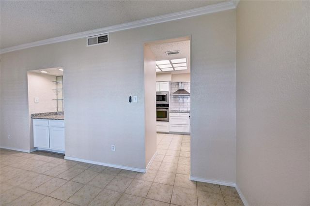 921 Marine Drive 110, Galveston, TX 77550