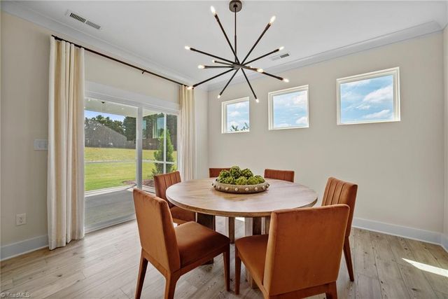 7811 Fairview Garden Trail, Clemmons, NC 27012