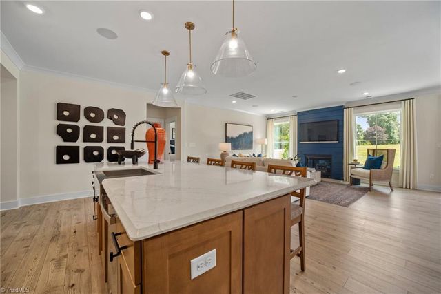 7811 Fairview Garden Trail, Clemmons, NC 27012