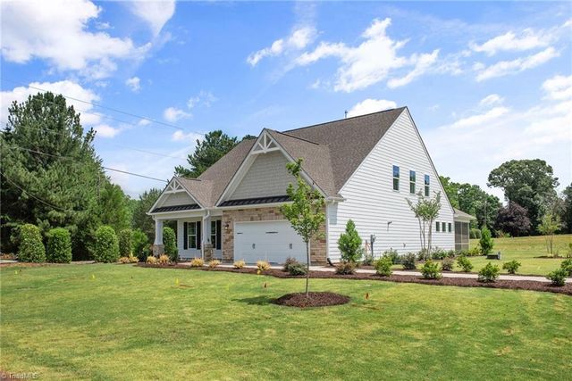 7811 Fairview Garden Trail, Clemmons, NC 27012