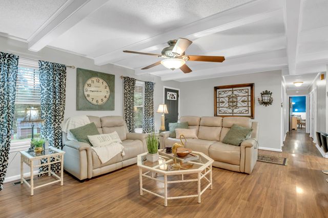 130 Shane Lee Cir, Dover, TN 37058