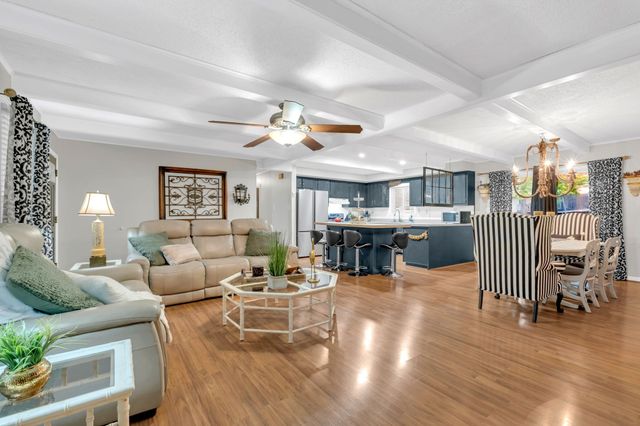 130 Shane Lee Cir, Dover, TN 37058