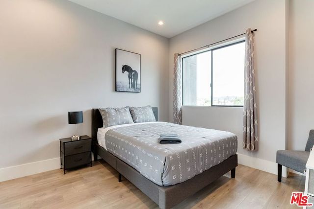 4826 W Pickford, Los Angeles, CA 90019