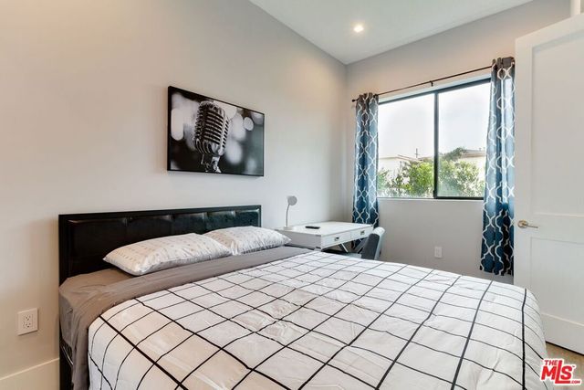 4826 W Pickford, Los Angeles, CA 90019