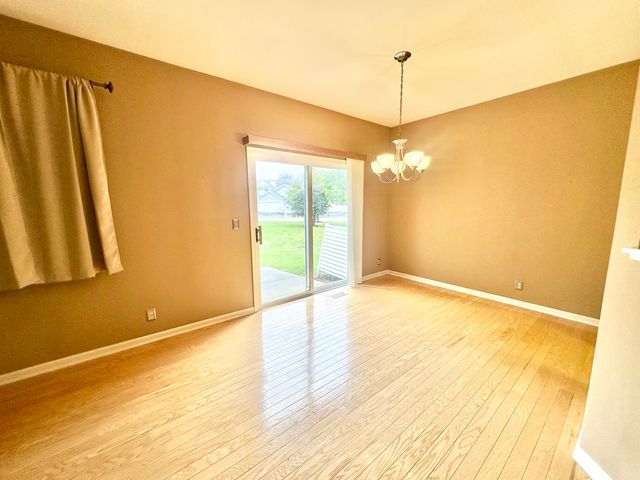 1788 S Wentworth Circle, Romeoville, IL 60446