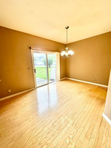 1788 S Wentworth Circle, Romeoville, IL 60446