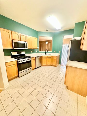 1788 S Wentworth Circle, Romeoville, IL 60446