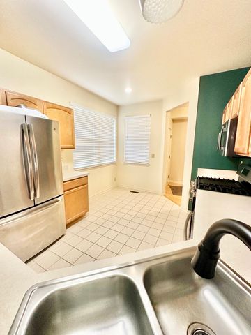 1788 S Wentworth Circle, Romeoville, IL 60446