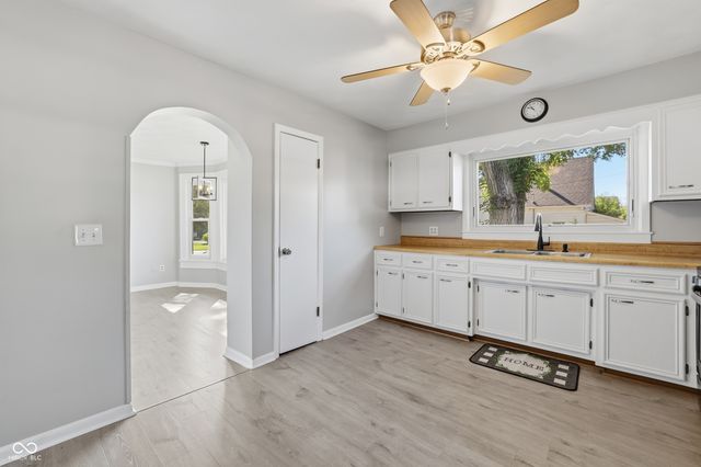 506 S Center Street, Plainfield, IN 46168