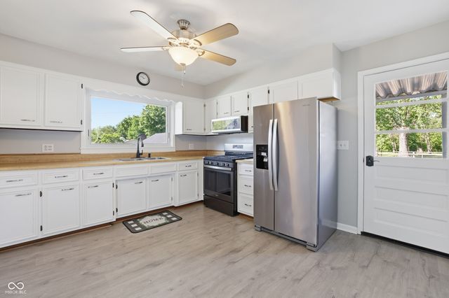 506 S Center Street, Plainfield, IN 46168