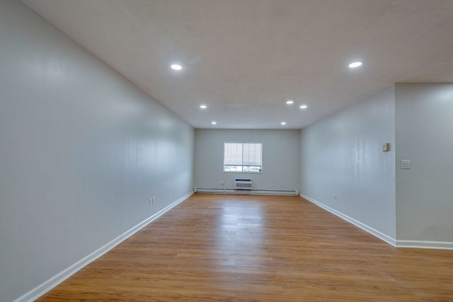 474 Broadway 46, Somerville, MA 02145