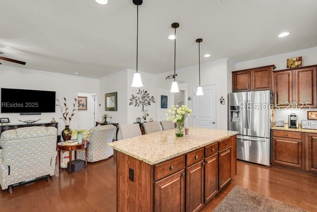 895 Knollwood Ct, Okatie, SC 29909