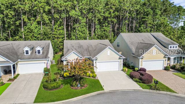 895 Knollwood Ct, Okatie, SC 29909