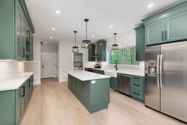 14 Corliss Hill Rd., Haverhill, MA 01830