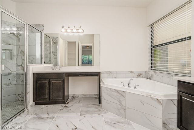 11724 MEADOWRUN CIR, Fort Myers, FL 33913