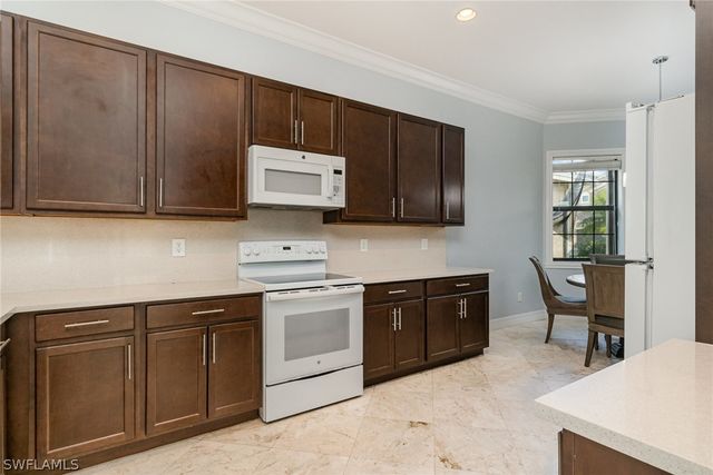 11724 MEADOWRUN CIR, Fort Myers, FL 33913