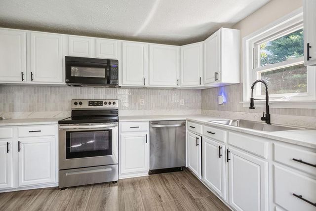 37 College Street, Alexandria, OH 43001