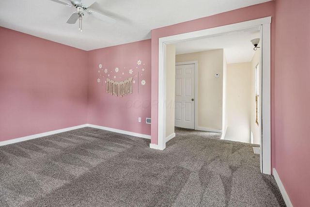 37 College Street, Alexandria, OH 43001