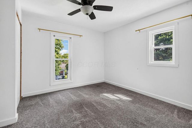 37 College Street, Alexandria, OH 43001