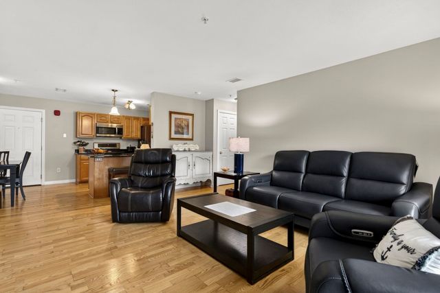 65 Fordway Ext Unit 4111, Derry, NH 03038