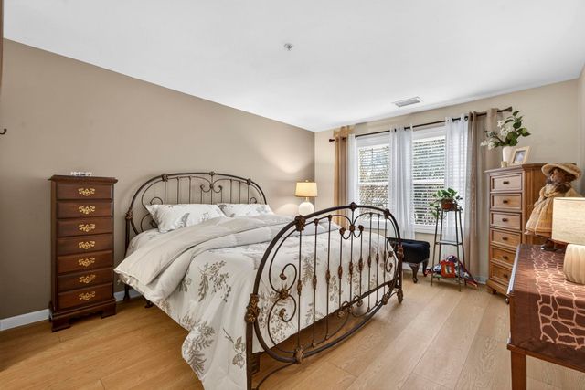 65 Fordway Ext Unit 4111, Derry, NH 03038