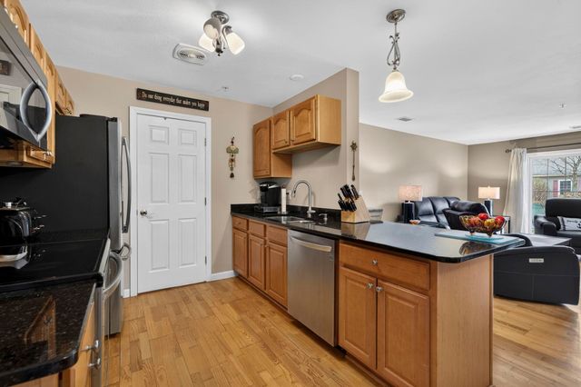 65 Fordway Ext Unit 4111, Derry, NH 03038