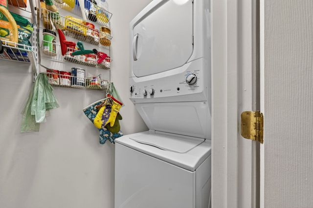 65 Fordway Ext Unit 4111, Derry, NH 03038