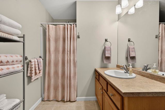 65 Fordway Ext Unit 4111, Derry, NH 03038