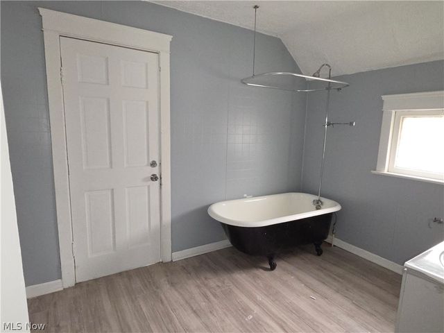 13609 Caine Avenue, Cleveland, OH 44105