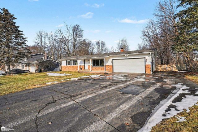 6081 Meadowwood Lane, Grand Blanc Twp, MI 48439