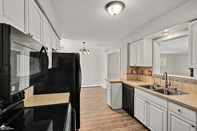 6081 Meadowwood Lane, Grand Blanc Twp, MI 48439