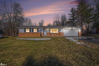 6081 Meadowwood Lane, Grand Blanc Twp, MI 48439