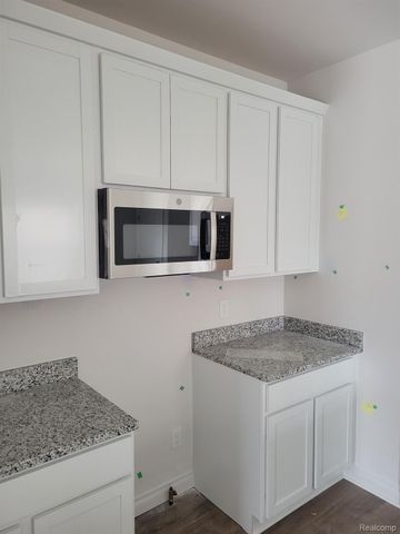 20257 Sunset, Livonia, MI 48152