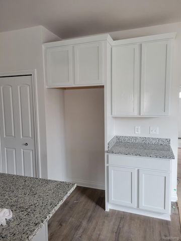 20257 Sunset, Livonia, MI 48152