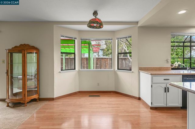 5017 Murchio Dr, Concord, CA 94521