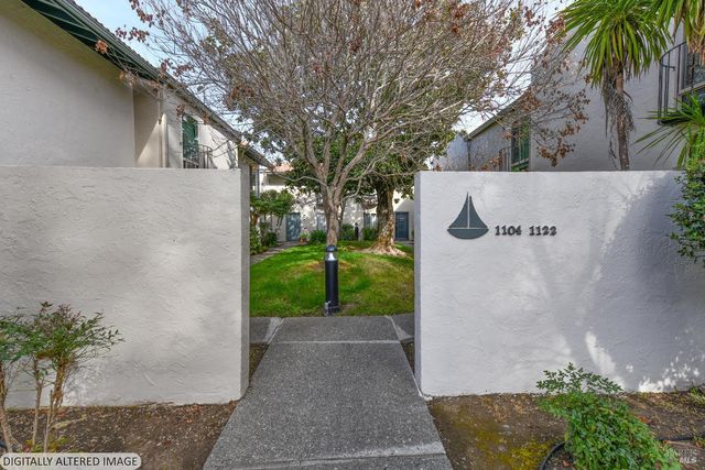 1118 Marina Dr, Napa, CA 94559