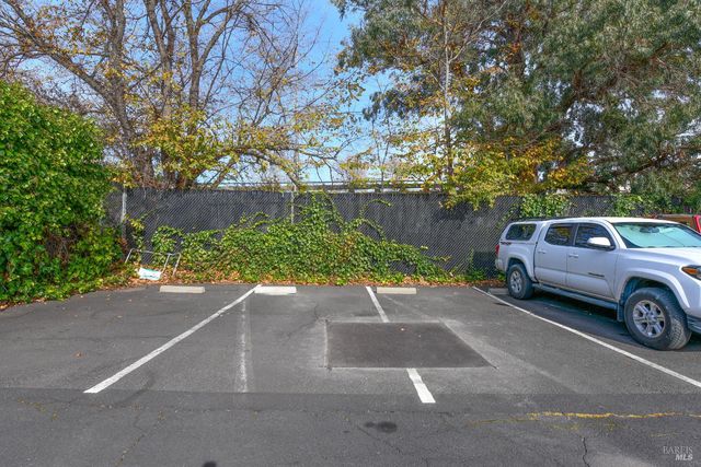 1118 Marina Dr, Napa, CA 94559