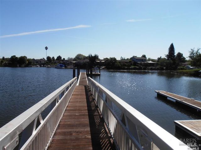 1118 Marina Dr, Napa, CA 94559