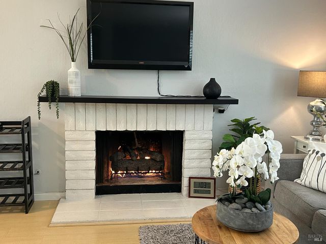 1118 Marina Dr, Napa, CA 94559