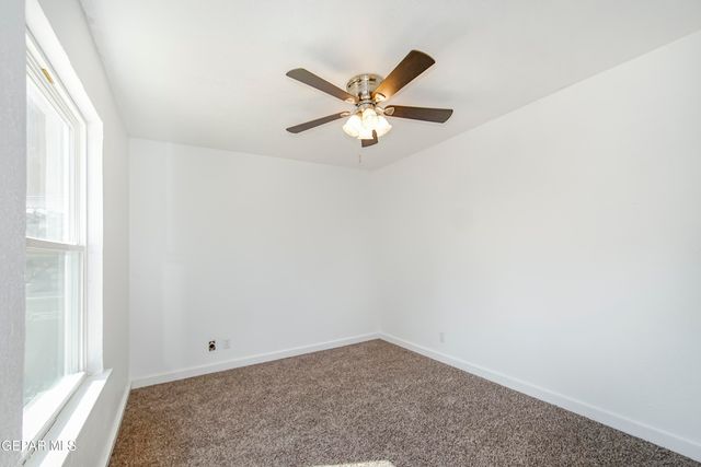 908 LOS PINOS Way, El Paso, TX 79912