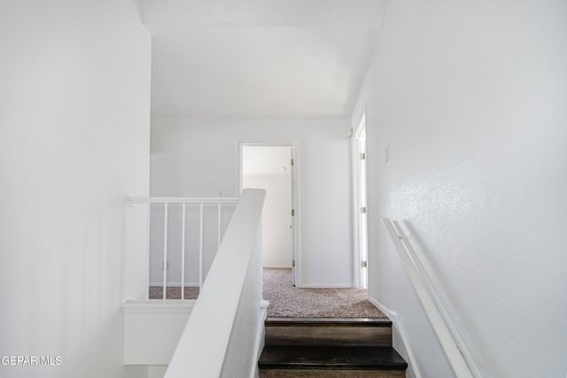 908 LOS PINOS Way, El Paso, TX 79912
