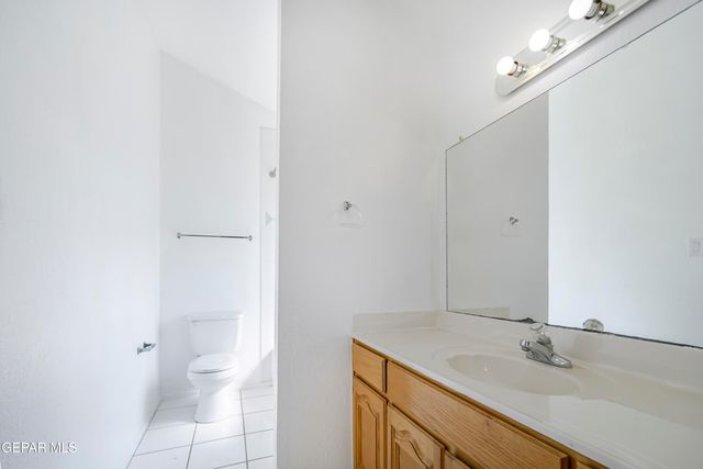 908 LOS PINOS Way, El Paso, TX 79912