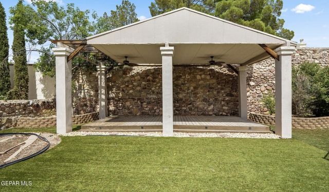 908 LOS PINOS Way, El Paso, TX 79912