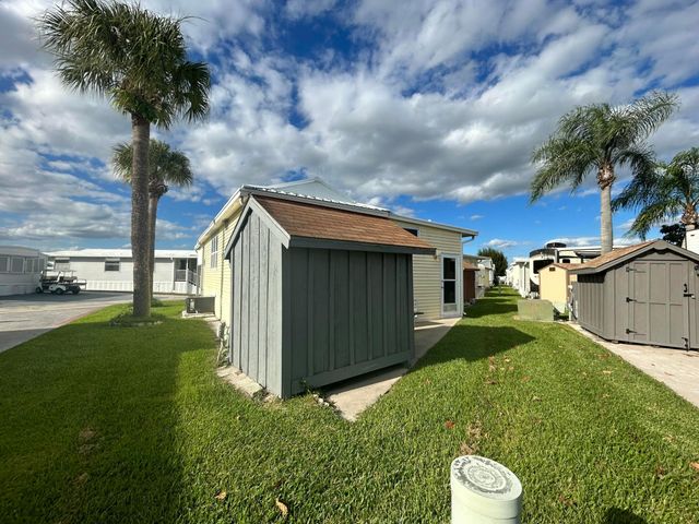 5374 SE 64th Avenue, Okeechobee, FL 34974
