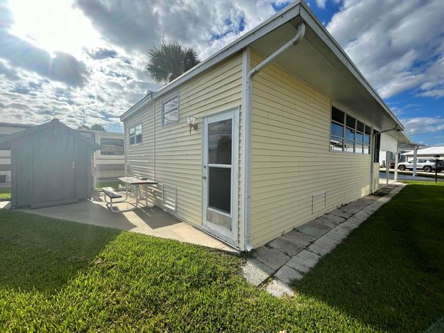 5374 SE 64th Avenue, Okeechobee, FL 34974