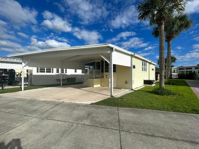 5374 SE 64th Avenue, Okeechobee, FL 34974