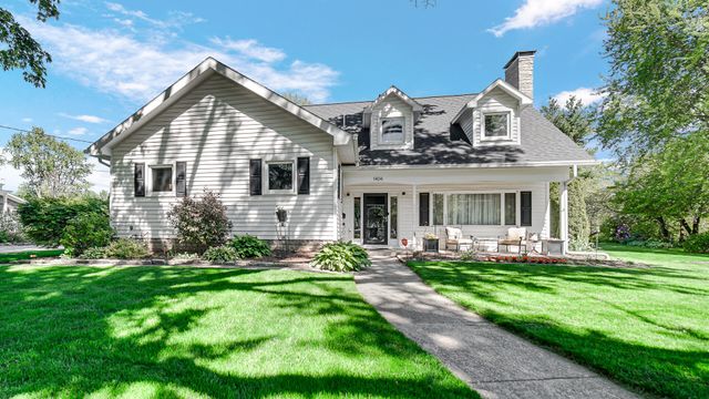 1404 Washington Street, Valparaiso, IN 46383