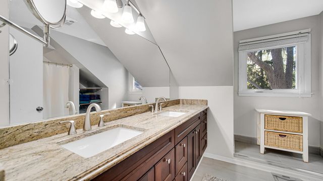 1404 Washington Street, Valparaiso, IN 46383