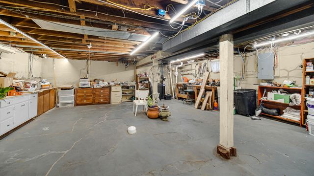 1404 Washington Street, Valparaiso, IN 46383