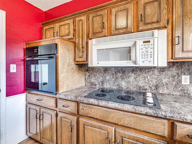 11 N Rice Road, Shawnee, OK 74804